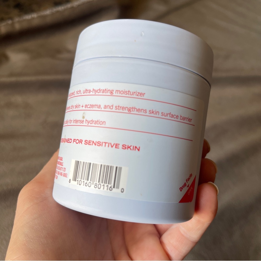 *NWT* First Aid Beauty Ultra Repair Cream 6 oz - Picture 3 of 6